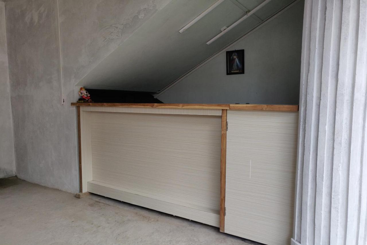 Oyo 45654 Saw Aiom Residency 호텔 실롱 외부 사진